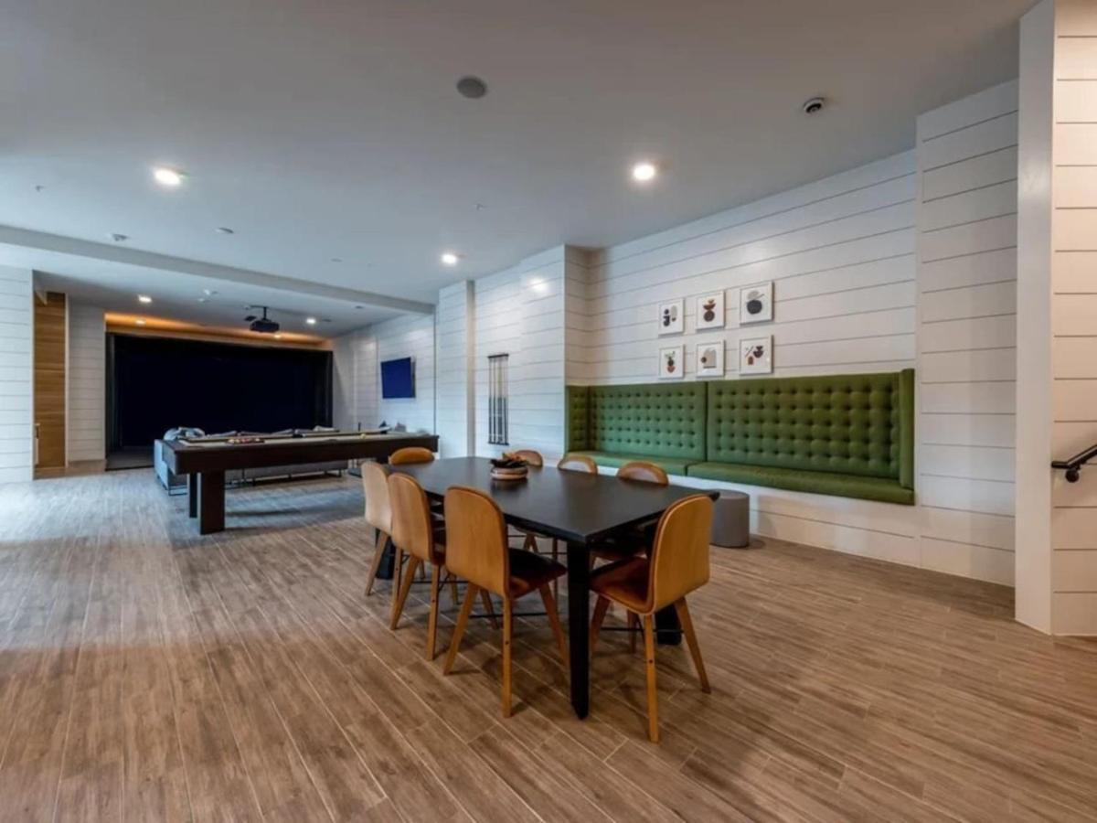 Appartamento Luxurious New Unit 1Bd1Ba Pool, Golf Sim Austin Esterno foto
