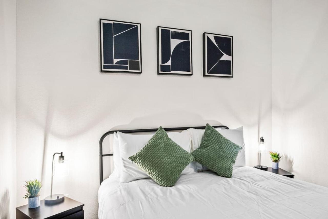Appartamento Luxurious New Unit 1Bd1Ba Pool, Golf Sim Austin Esterno foto