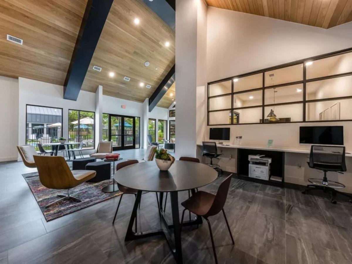 Appartamento Luxurious New Unit 1Bd1Ba Pool, Golf Sim Austin Esterno foto